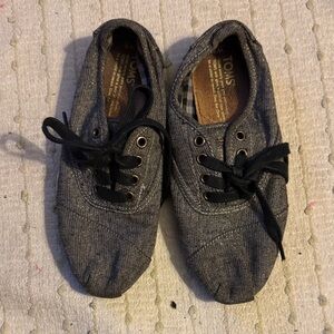 TOMS Sparkly Lace-Up Canvas Shoes – Gray – Women’s 6